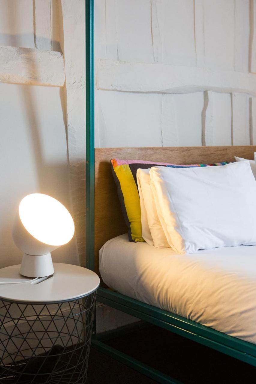 Bed and Breakfast Whitehouse Rye Exterior foto A lamp